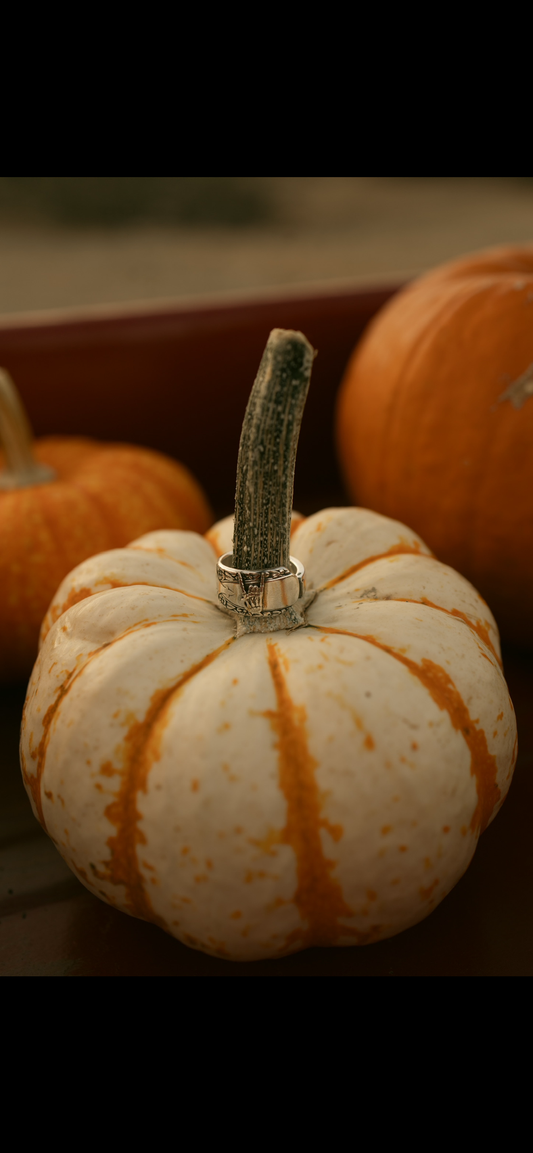 Skeleton embellishment ring
